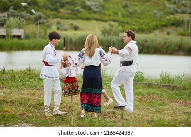 Happy Family Kids Traditional Romanian Dress Stock Photo 2165424387 ...