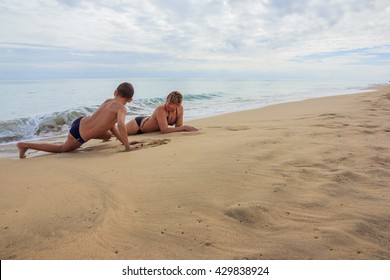 Naked family beach pic