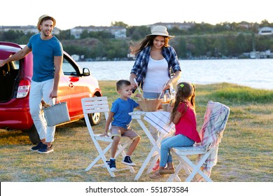 5,479 Family picnic car Images, Stock Photos & Vectors | Shutterstock