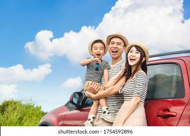 Happy Family On  Road Trip And Enjoy Summer Vacation