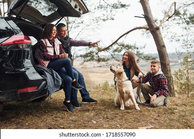 10,662 Car Family Walk Images, Stock Photos & Vectors 