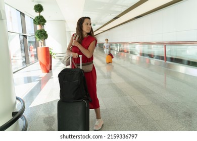 Happy Family Suitcase Going On Passageway Stock Photo 2159336797 ...