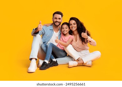 Una familia feliz tres