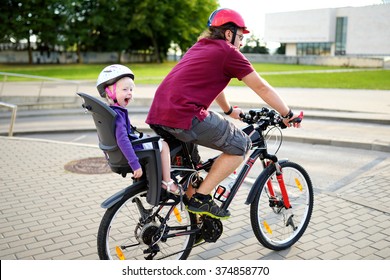 baby bicycle seat age