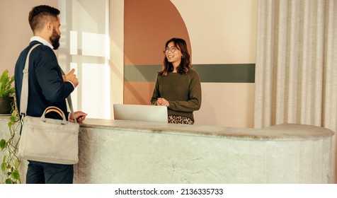 16,981 Reception administration Images, Stock Photos & Vectors ...