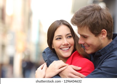 Dating uw vriend ex GFdating een man met een zwervend oog