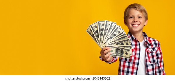 556 Kid with lots of money Images, Stock Photos & Vectors | Shutterstock