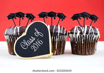 266 Graduation cap cupcake Images, Stock Photos & Vectors | Shutterstock