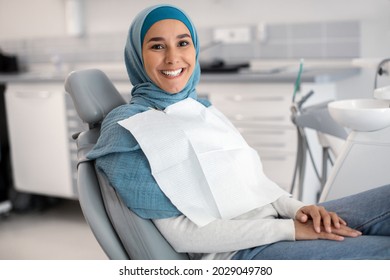 876 Dentist hijab Images, Stock Photos & Vectors | Shutterstock