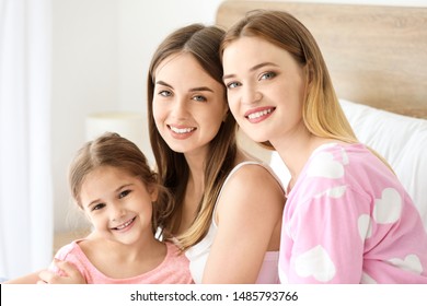 Mom And Daughter Lesbians