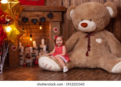Woman Hugging Big Teddy Bear Free Stock Photo