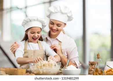 Happy Loving Family Preparing Bakery Together Stock Photo 1319481299 ...