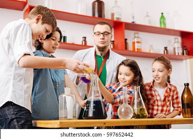 30,293 Children scientific Images, Stock Photos & Vectors | Shutterstock