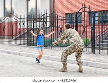 Happy Reunion Of US Army Soldier With Daughter