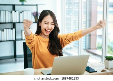 561,489 Happy asian work Images, Stock Photos & Vectors | Shutterstock