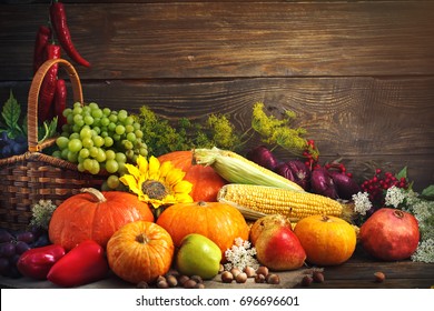 269,330 Farm vegetables fruit harvest Images, Stock Photos & Vectors ...