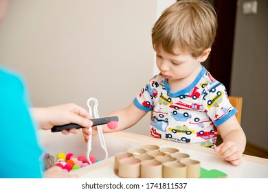 Happy Turtle. Sorting Game For Toddlers. Fill Cells With Pompoms. Early Education, Learning Colors And Counting. Montessori Thematic Implement For Preschool And Special Needs School