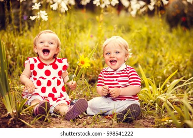 Happy Twins Boy Girl On Summer Stock Photo 598541222 | Shutterstock