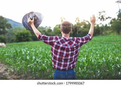 farmer igyekszik az ember