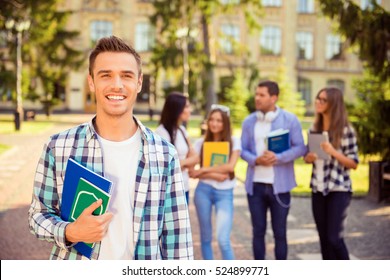 7,667 Student Studying While Standing Images, Stock Photos & Vectors ...