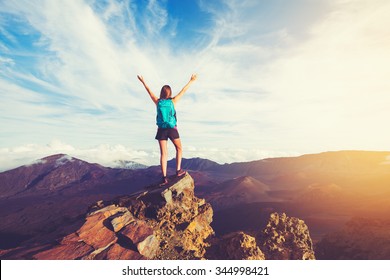 159,990 Women On Mountain Top Images, Stock Photos & Vectors 