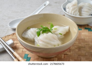 Har Gow Or Haukau Or Hakao Is A Cantonese Dumpling Made From Wheat Starch, Tapioca Starch, Shrimp, Cooked Pork Fat, Bamboo Shoots, Scallions, Cornstarch, Sesame Oil, Soy Sauce, Sugar, And Other Season