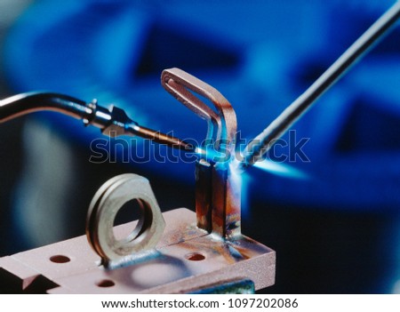 hard brazing of a copper component, clos up