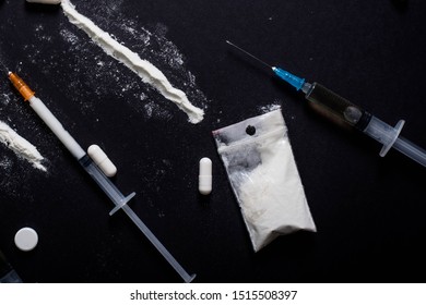 264 Cocaine Vial Stock Photos, Images & Photography 