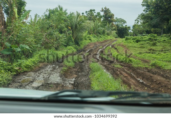 Hard road\
to Louineo custom village, Tanna,\
Vanuatu