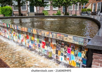 HARDERWIJK, NETHERLANDS - MAY 22, 2022: Colorful Cascade On The Market Square Of Harderwijk, Netherlands