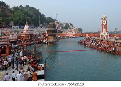 2,450 Haridwar uttarakhand Stock Photos, Images & Photography ...