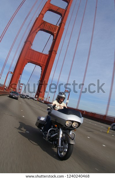 Harley Davidson San Francisco >> Harleydavidson Motorcycle Crossing Golden Gate Bridge Stock Harley Davidson San Francisco >> Harleydavidson Motorcycle Crossing Golden Gate Bridge Stock