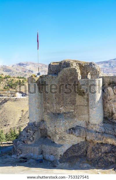 File Festung Harput Jpg Wikimedia Commons