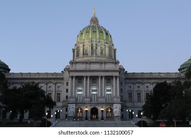 Harrisburg Pa State Capitol White Lights 