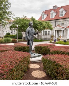 HARRISONBURG, VA - JULY 11: Statue Of James Madison By Lee Leuning On July 11, 2012in Harrsisnburg, VA. The Statue Dedicated On 250th Anniversary Of Constitution.