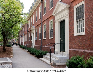 Harvard Yard, Student Campus. Cambridge, USA