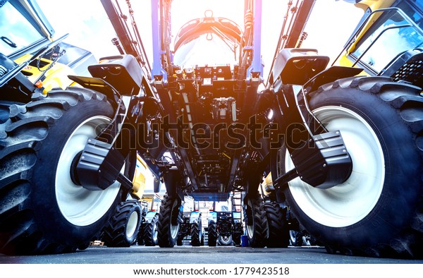Harvester\
engine. Gear chains and new modern\
mechanisms.