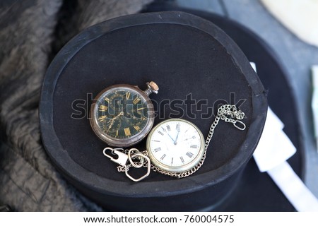 Hat and cap the seconds with a watch on a chain. Pocket watch cap
