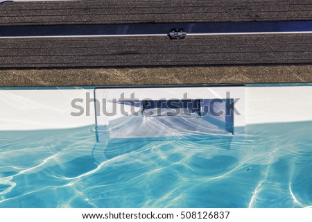 hatch skimmer system of private pool
