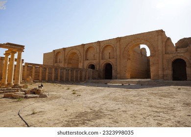  Hatra historical city near Mosel, Hatra was an ancient city in Upper Mesopotamia located in present-day eastern Nineveh Governorate in northern Iraq.