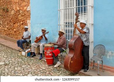 Havana / Cuba - April 2015: Music And Music Albums In Havana And Almost All Cities, Music Groups On The Streets. Tourists Are Happy And Have Fun With Dancing.