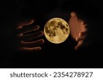Have you ever dreamed of wanting to hold a big moon in your hands, since I was little I really wanted to touch the moon, do you have the same dream, where did your imagination go when you were little?