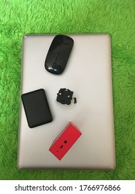 Having a set of electronic devices for studying