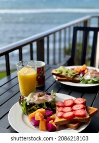 Hawaii Costal Breakfast: Strawberries Over Lilikoi Butter Toasts