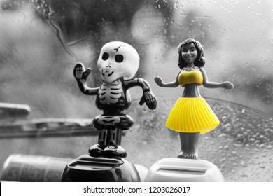 Hawaiian Doll And Skull