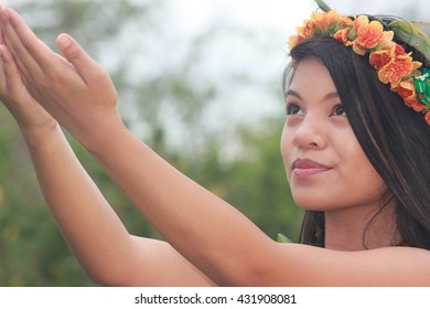 Hawaiian Hula Girl