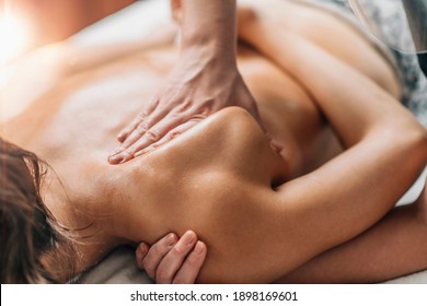 Hawaiian Lomi Back Massage Therapy