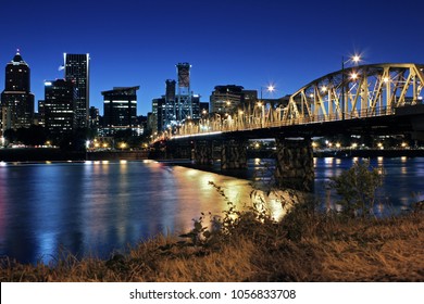 Hawthorne Bridge At Dusk