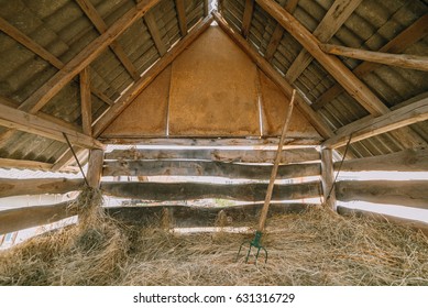 1000 Old Farm Barns Stock Images Photos Vectors Shutterstock