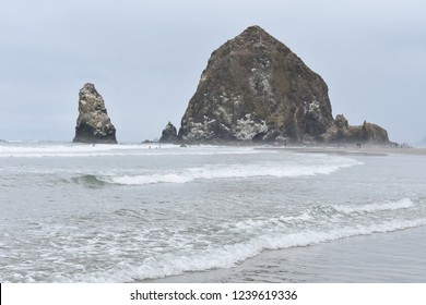 Haystack Rock, Cannon Beach